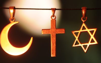 Какие ритуалы и традиции существуют в разных религиях?